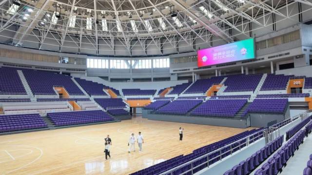 TA：皇马寻求引进后卫和中场；他们愿听取对罗德里戈的报价