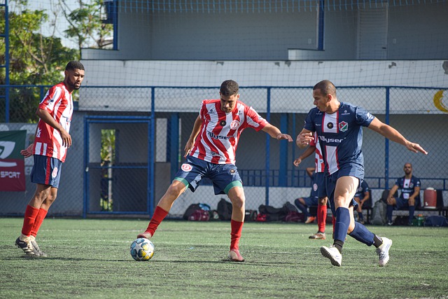 内马尔炮轰报销传闻：他们编造太多假新闻，我不会拿职业生涯冒险