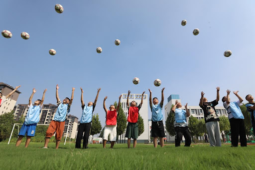 阿德耶米：非法武器是未拆封的盲盒物品，我保证今后不再犯